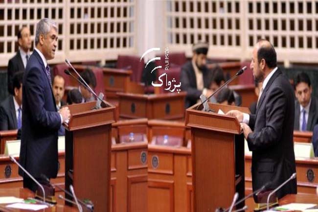 وزیر داخله و لوی سارنوال  از مجلس رای اعتماد گرفتند